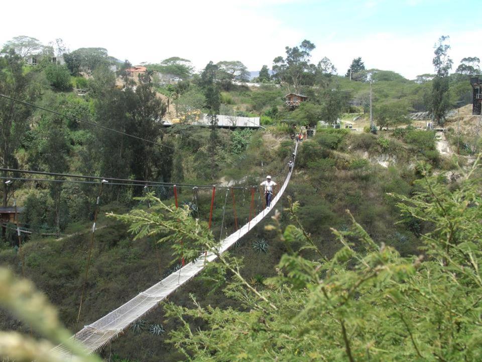Nayón Xtreme Valley Hotel Quito Exterior foto